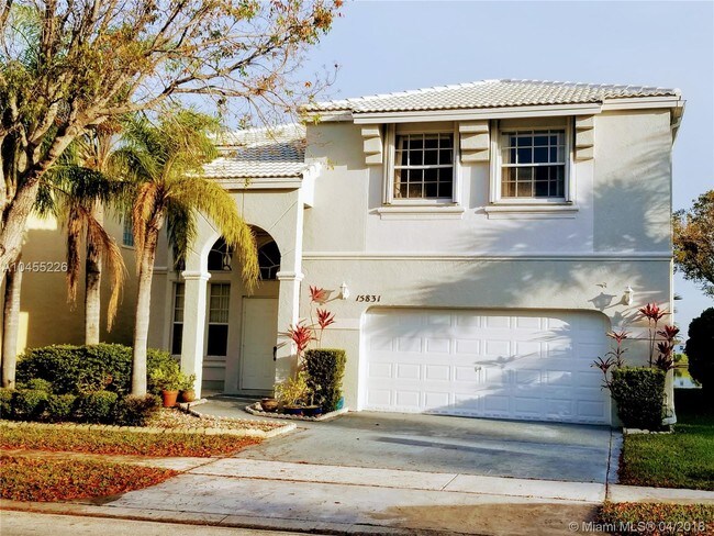 Foto del edificio - 15831 NW 15th Ct