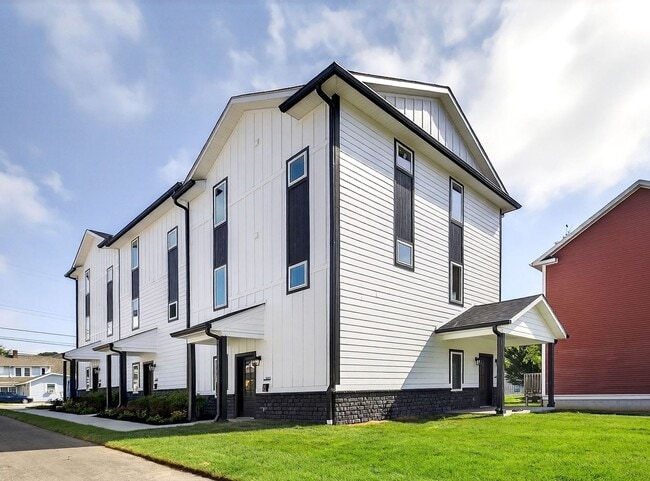 Foto del edificio - 422 E Cottage Grove Ave