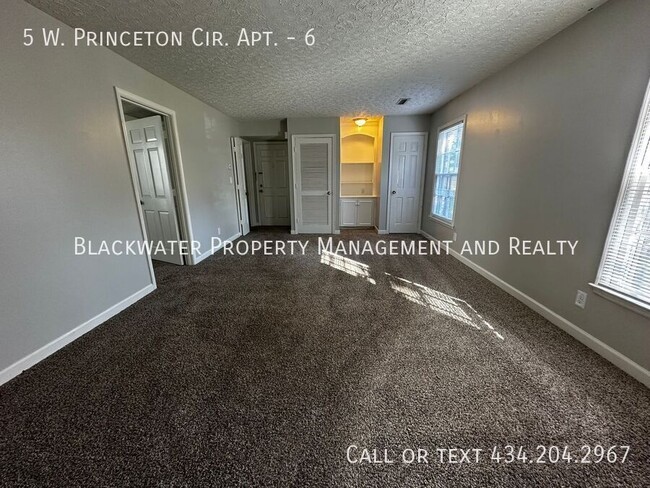 Building Photo - 5 W Princeton Cir Cir