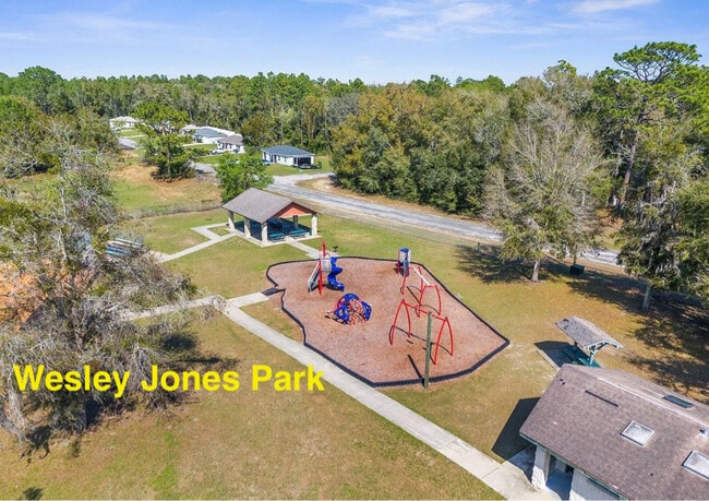Building Photo - 9386 N Ashbury Dr