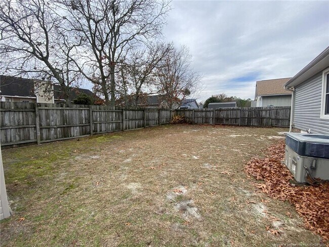 Building Photo - 819 Windingwood Pl