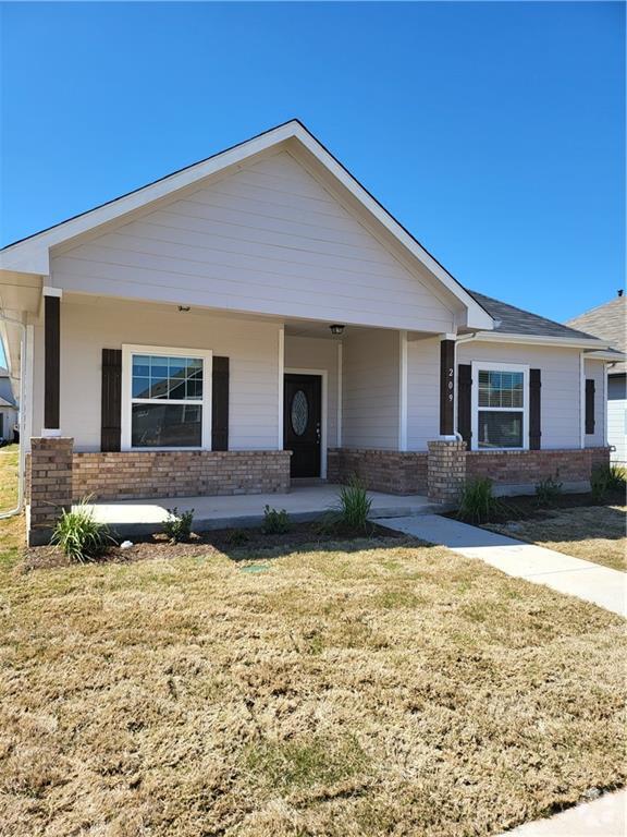 Building Photo - 209 Oldbridge Dr