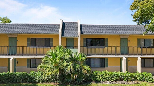 Foto del edificio - 818 Meadows Cir