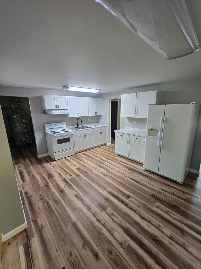 Foto del edificio - 5172 Saum St