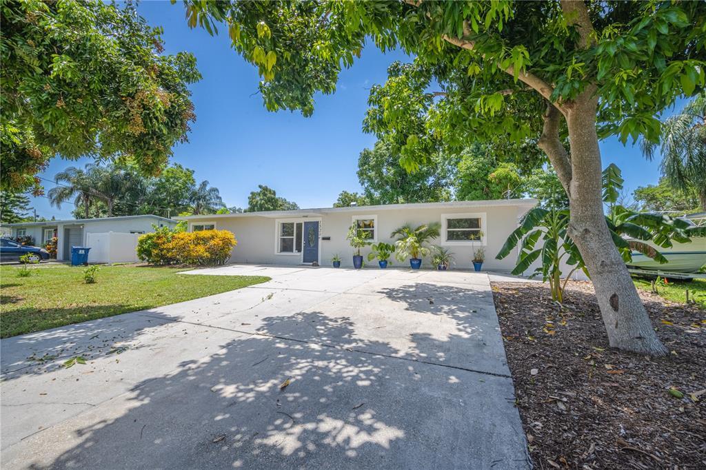 Foto principal - 1520 70th Ave N
