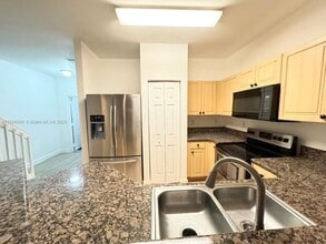 Building Photo - 2962 NW 35th Ave