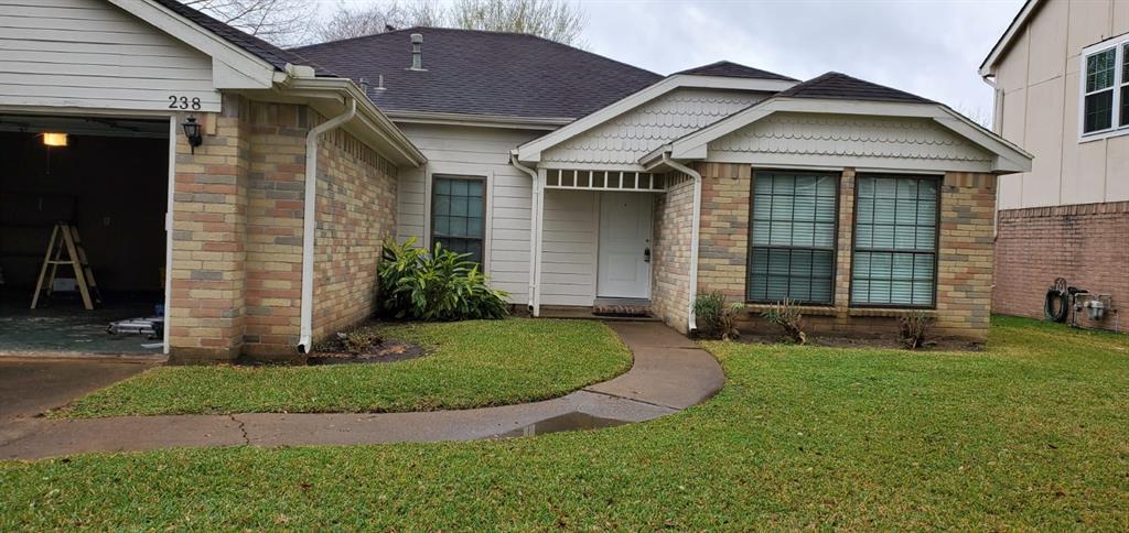 Primary Photo - 238 Kings Way