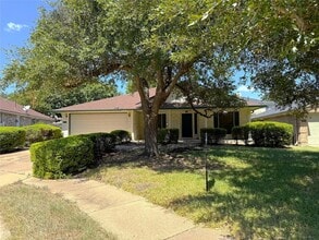 Building Photo - 3904 Cadoz Ct