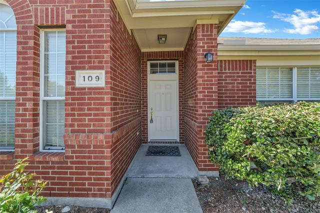 Building Photo - 109 N Alder Dr