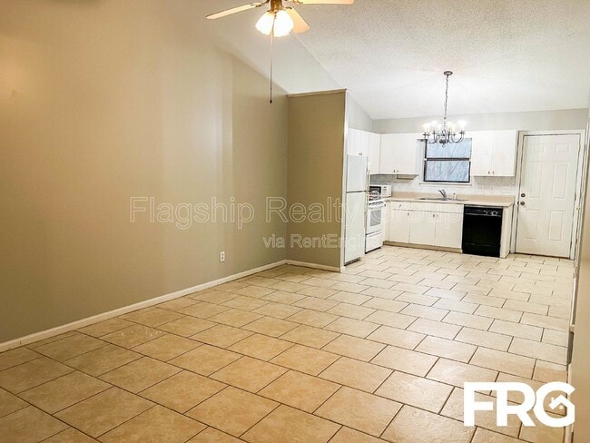 Foto del edificio - 205 Wyndham Cir