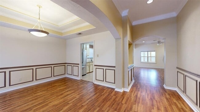 Building Photo - 327 Bernburg Ln