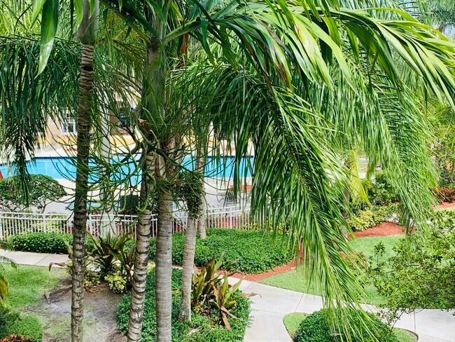 Foto del edificio - 6521 Emerald Dunes Dr