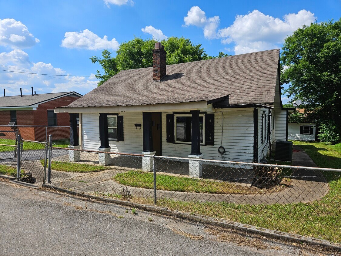 Foto principal - 207 Rogers St