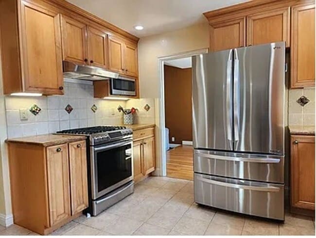 Building Photo - COMING SOON $5200 -- BEAUTIFUL 4BED HOME I...