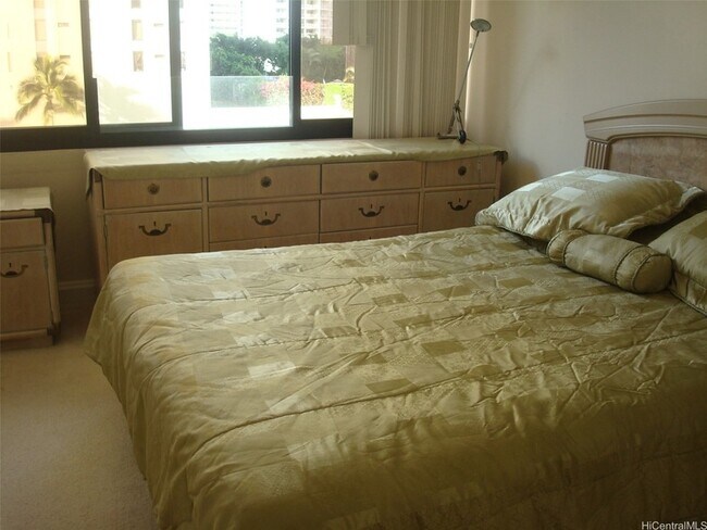 Foto del edificio - 343 Hobron Ln