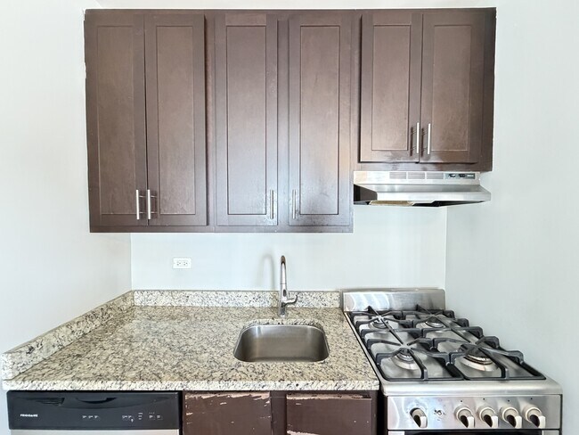 Foto del edificio - 623 W Patterson Ave