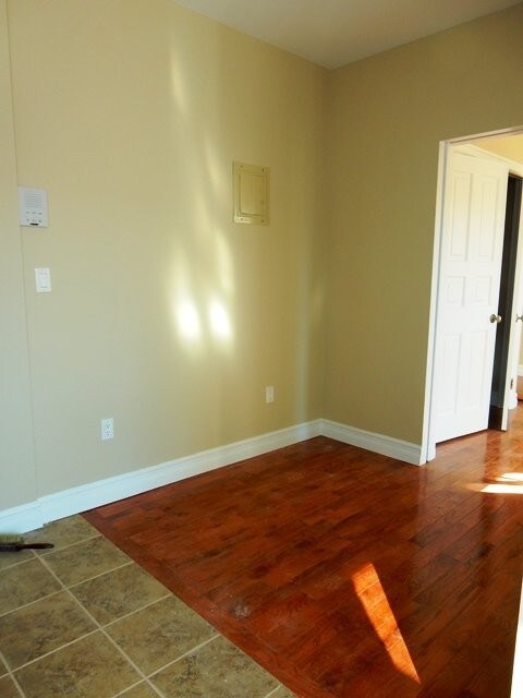 Building Photo - 189 Norman Ave