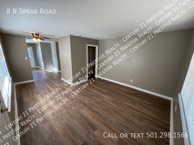 Foto del edificio - 8 Spear Rd