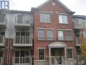 Building Photo - 3250-3250 Bentley Dr