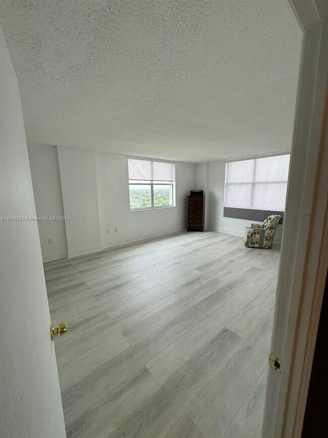 11111 Biscayne Blvd Unit 11E, Miami, FL 33181 Condo for Rent in Miami