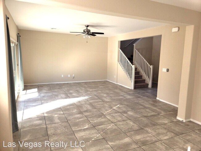 Building Photo - 4 br, 3 bath House - 1221 Sandstone View