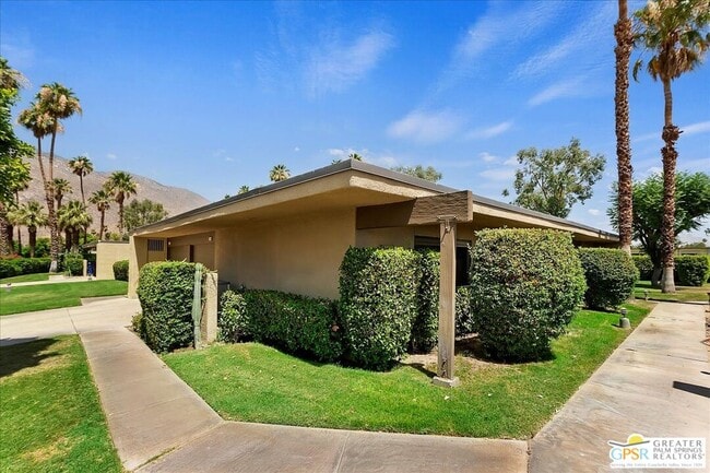 Building Photo - 1326 Tiffany Cir N