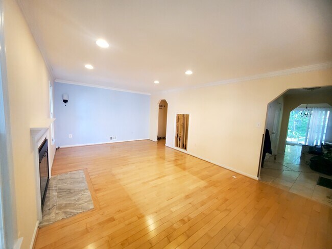 Building Photo - 1576 Ivystone Ct