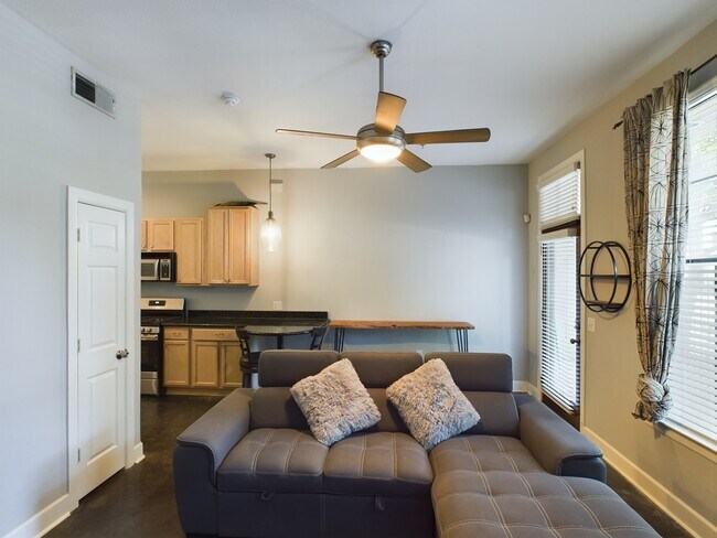 Foto del edificio - 1602 Elgin St