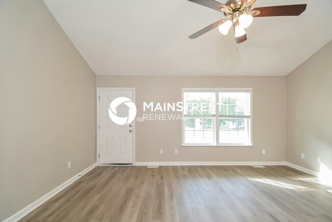 Foto del edificio - 3 Bedroom Pet-Friendly Home in Knightdale, NC with Main Street Renewal