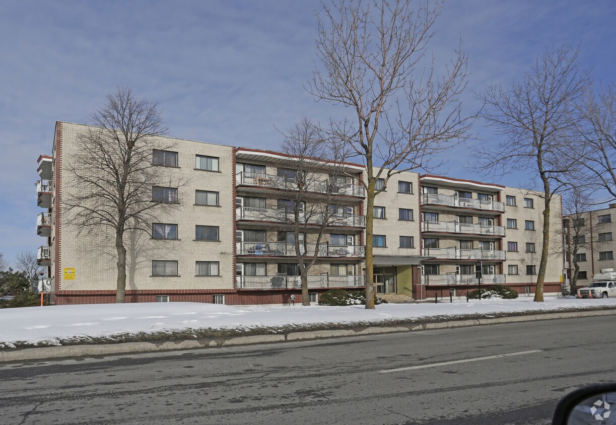 Building Photo - 415 de la Côte-Vertu