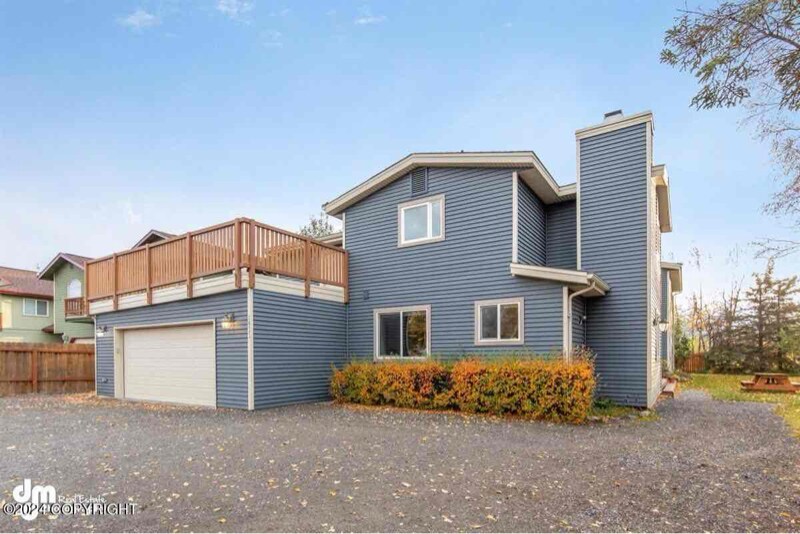 Foto principal - 8933 Lakehurst Dr