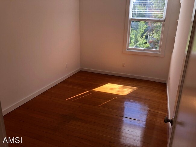 Building Photo - 3 br, 2 bath House - 537 Hugo Street