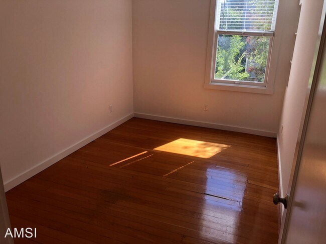 Foto del edificio - 3 br, 2 bath House - 537 Hugo Street