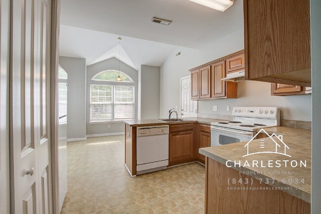 Foto del edificio - 198 Grand Oaks Dr