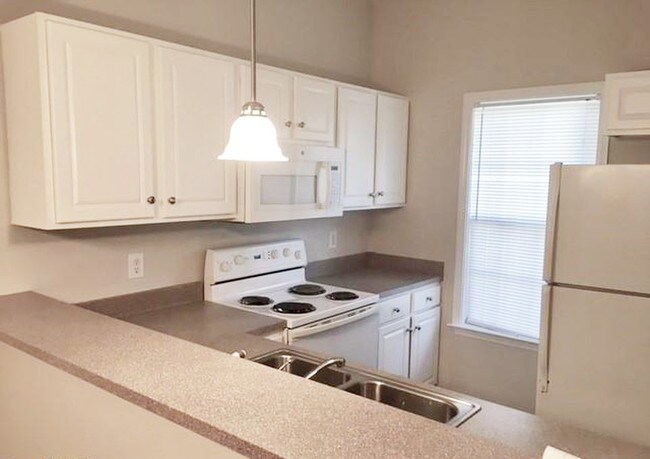 Kitchen - 4629 McClelland Dr