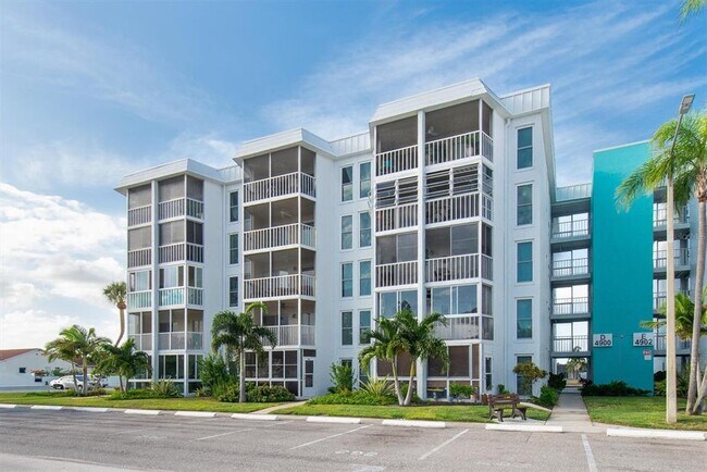 Foto del edificio - 4900 38th Way S