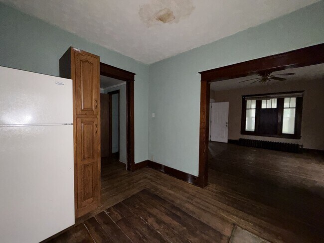 Foto del edificio - 514 W Marion St