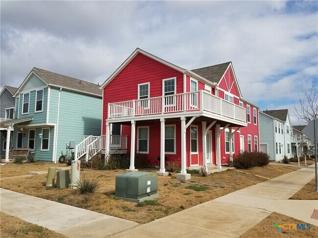 Foto del edificio - 334 Trestle Tree