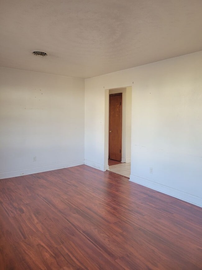 Photo - 2 bedroom 1 bathroom townhouse