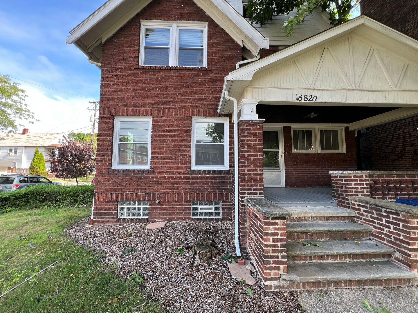16820 Madison Ave Lakewood, OH 44107 – photo 2