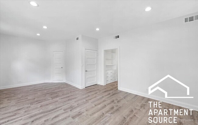 Foto del edificio - 2703 N Magnolia Ave