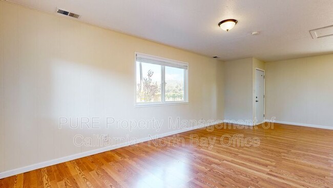 Foto del edificio - 83 Zinfandel Ln
