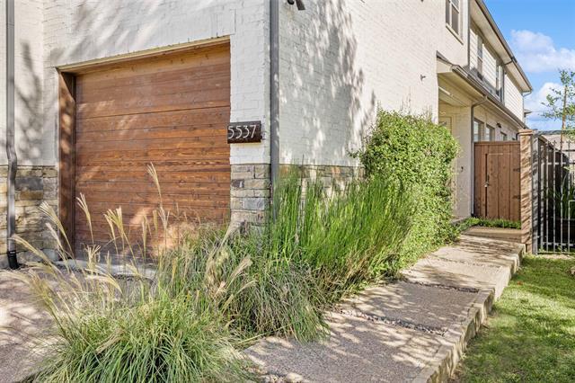 Building Photo - 5537 Matalee Ave