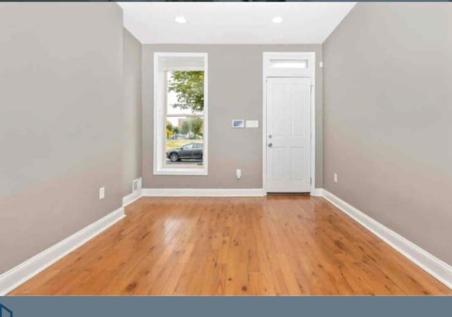 Building Photo - 1112 Rutland Ave