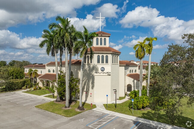 Building Photo - Locklyn West Palm