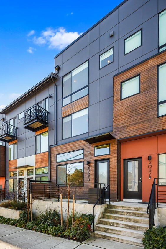 Foto principal - South Seattle Newer Townhome - Great locat...