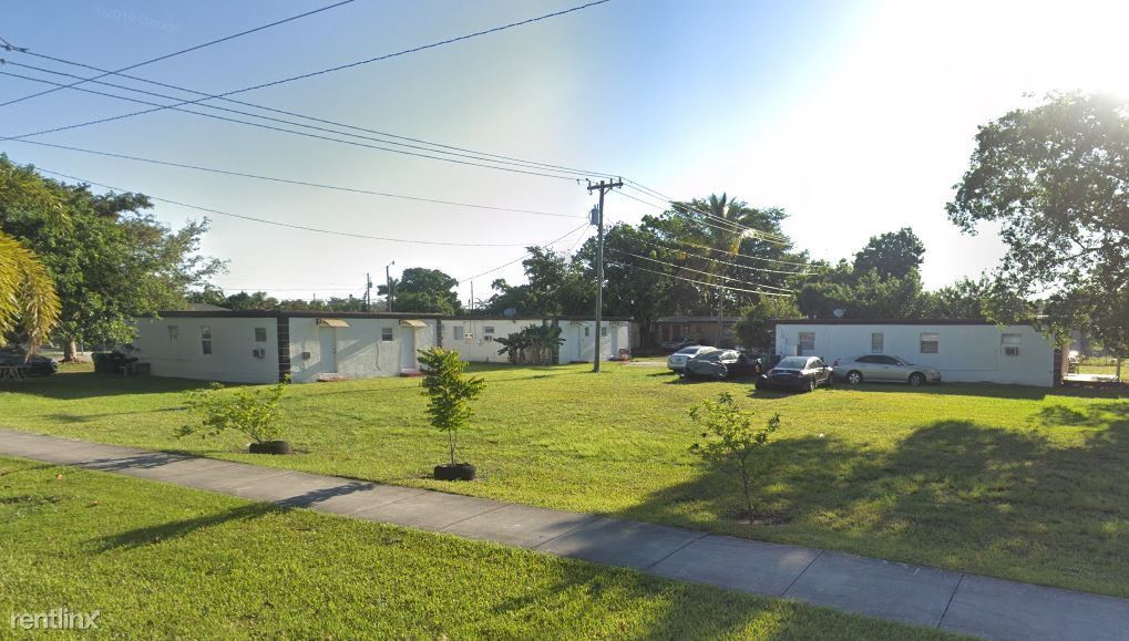 Foto del edificio - 2 br, 1 bath Duplex - 10682 SW 172nd St
