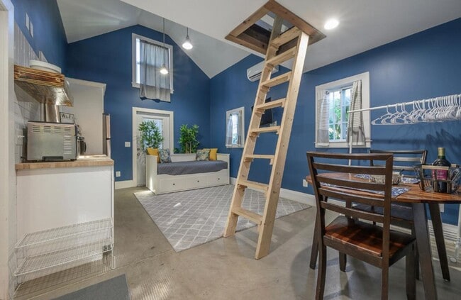 Photo - 7201 N Highland Ave Unit B House