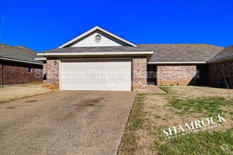 Building Photo - 10205 Lilac Ln