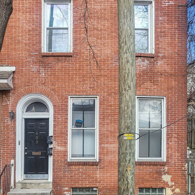 Foto del edificio - 603 W 4th St